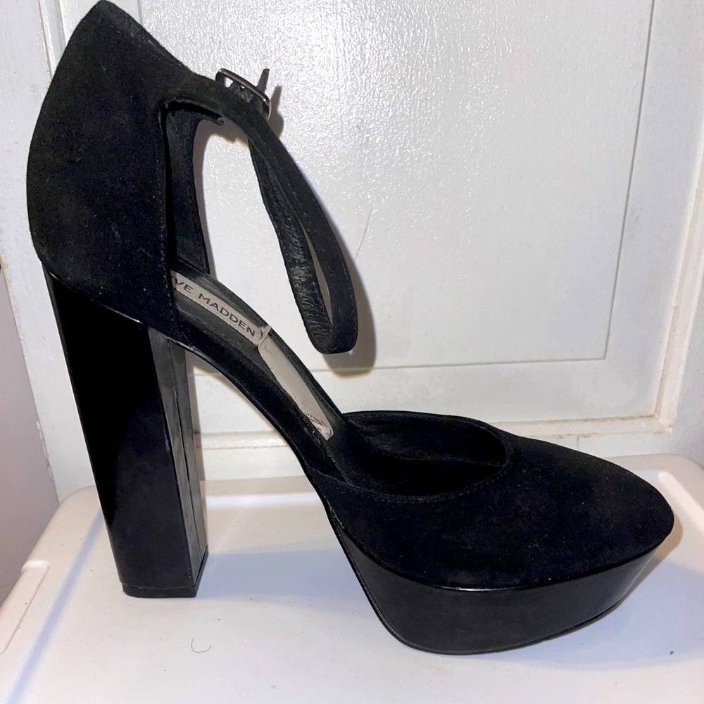 Steve Madden Black heels